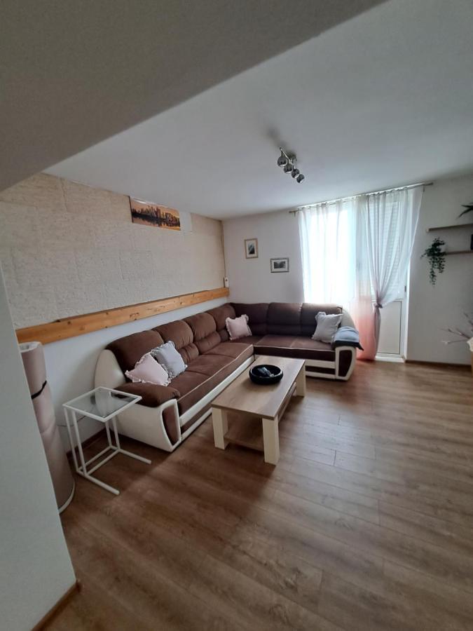 Apartman Nera Apartment โพลเช ภายนอก รูปภาพ