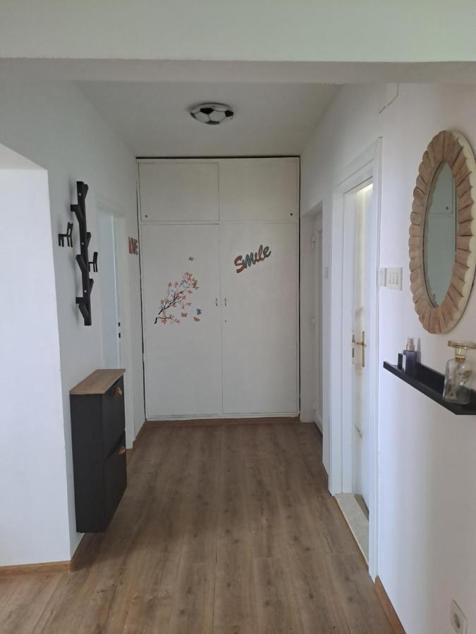 Apartman Nera Apartment โพลเช ภายนอก รูปภาพ
